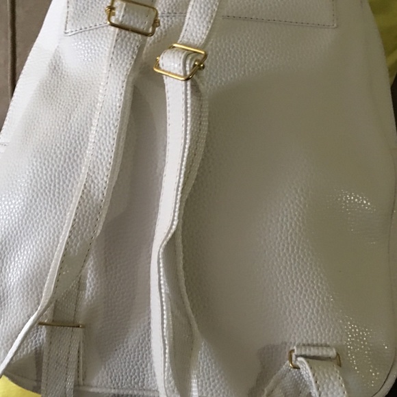 Backpack - Picture 2 of 3